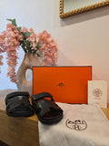 Black Chypre Sandal